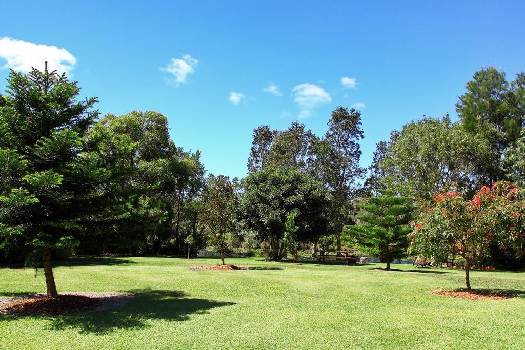 Salamander Bay Bed And Breakfast Exterior photo